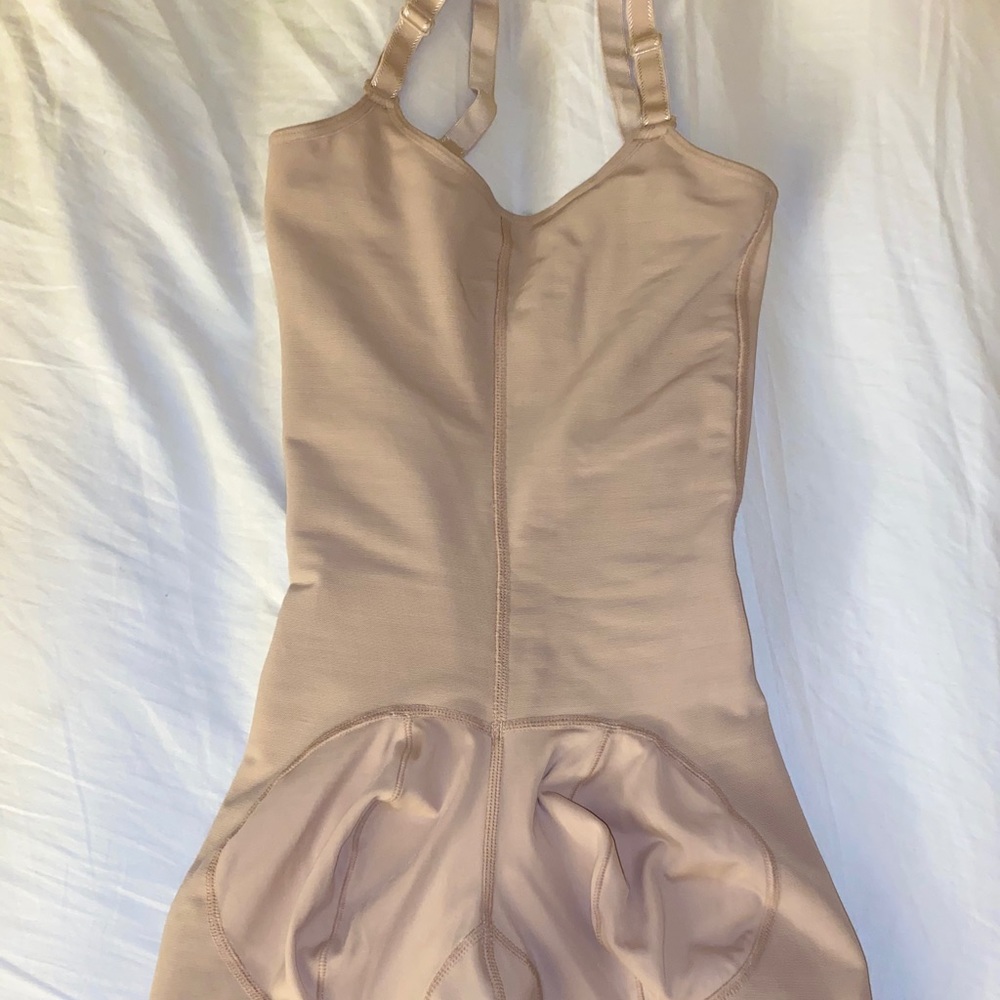 SPANX - Picture 2 of 3